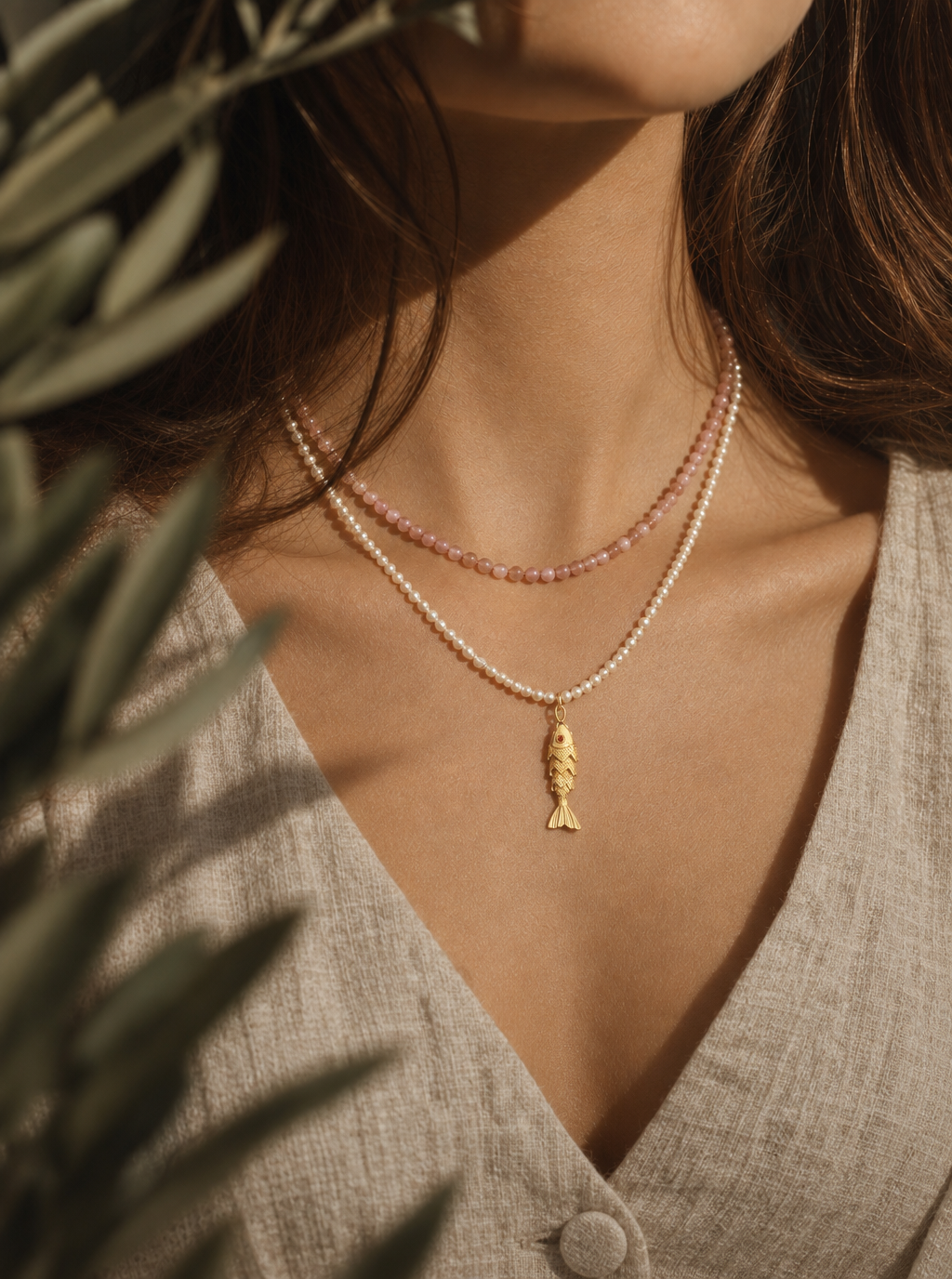 Delicate Natural Pearl Beaded Necklace with Fish Charm
