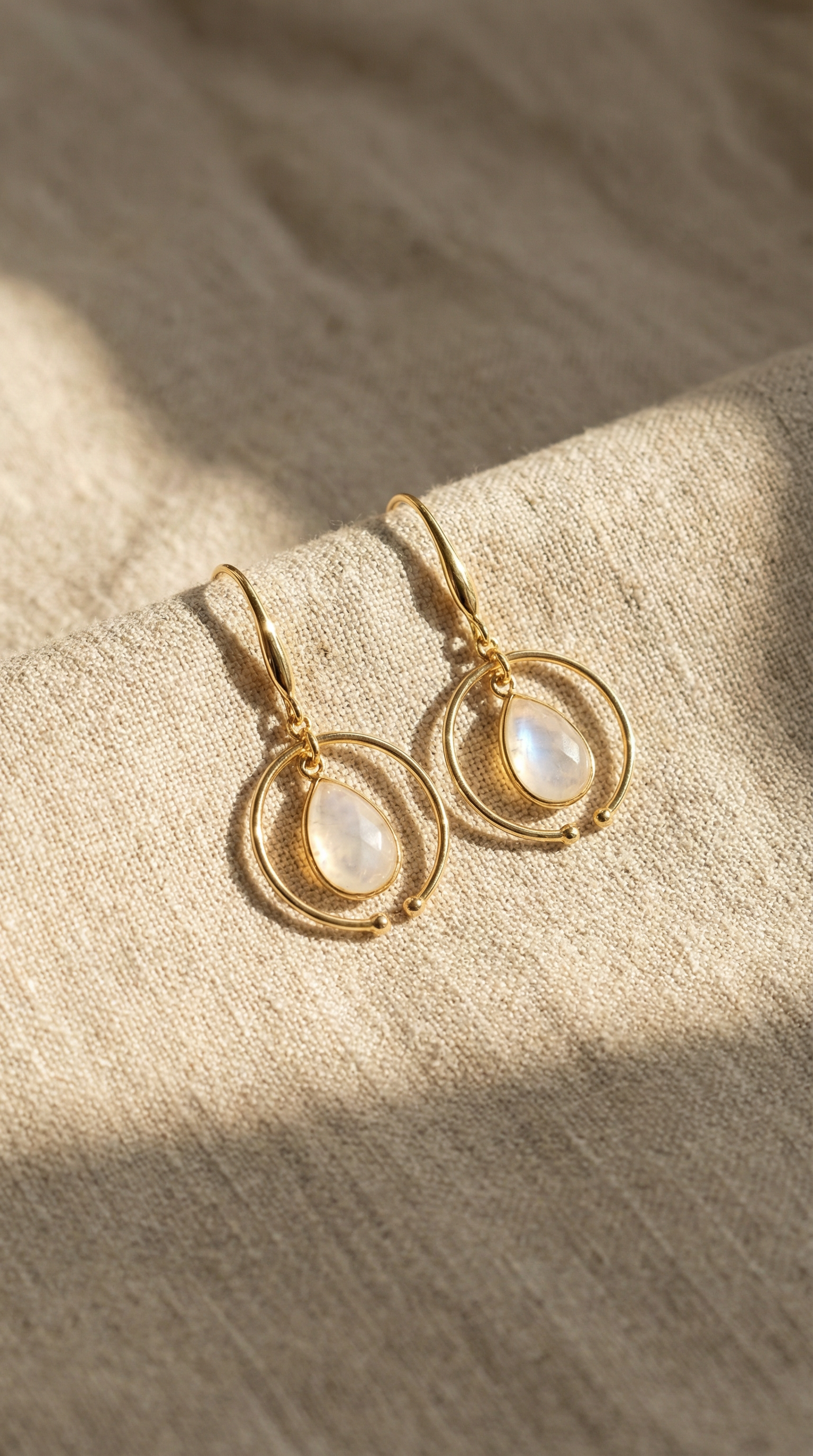 Lumière Drop Earrings